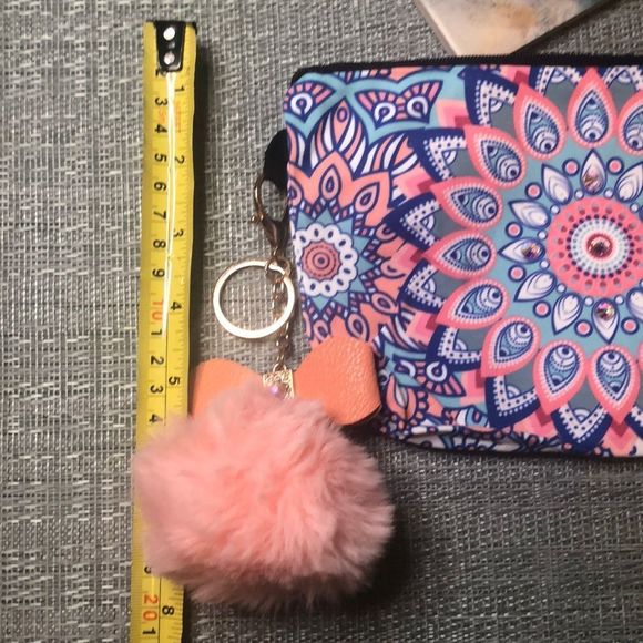 #84c 🍑👛NWOT Swarovski Crystal Bag & Peach Pom Pom Keychain *one of a kind* - Picture 11 of 17